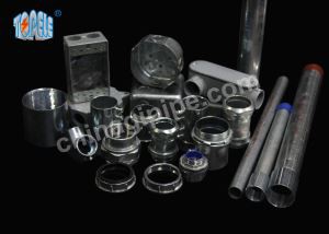 Sähköpistorasiaan kuuluva suojus tiivisteillä Alumiinikannet